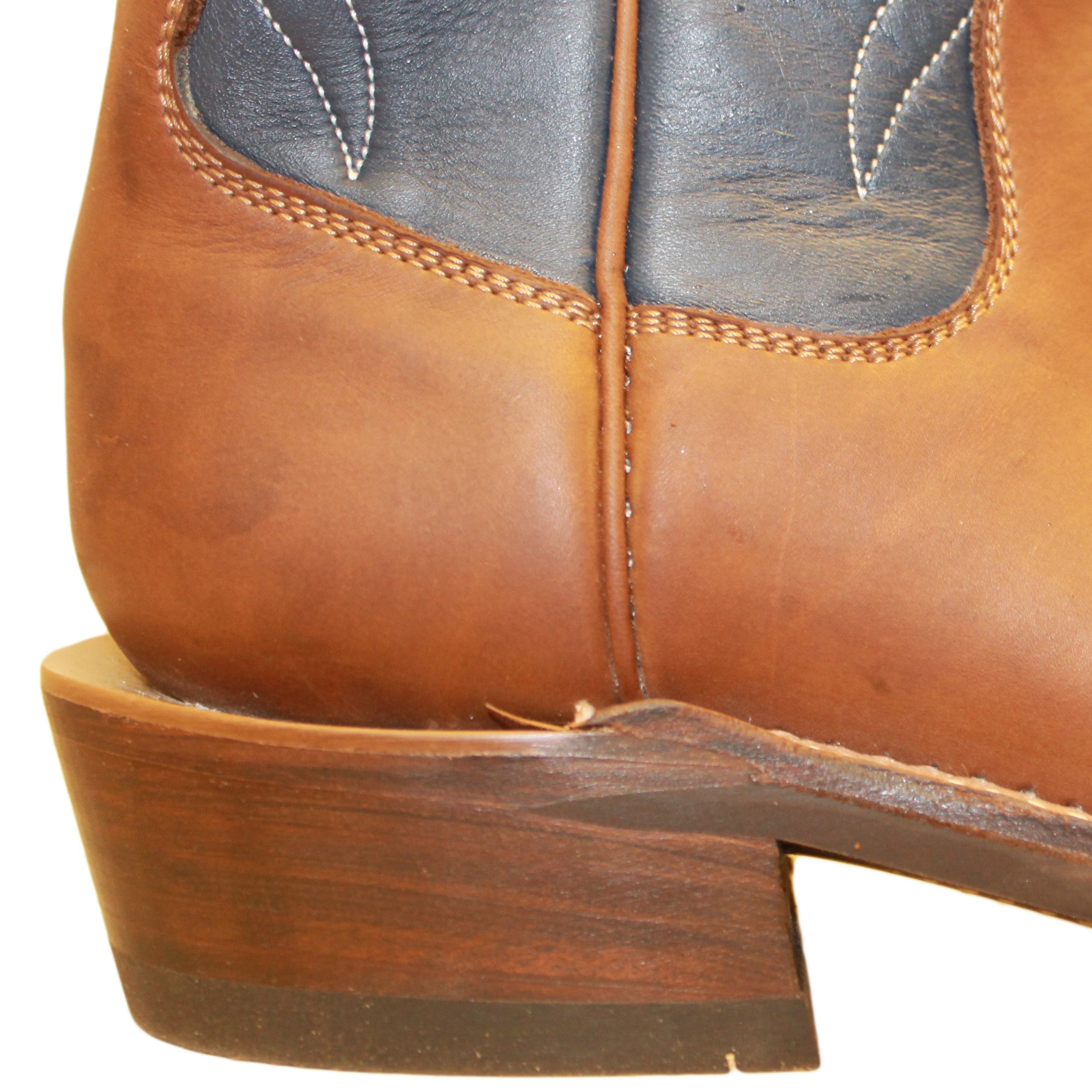 14" Blue Upper w/ Beck Classic Stitching
Saddle Timberjack Steer Vamp
Wide French Square Toe
Slightly Tapered Heel