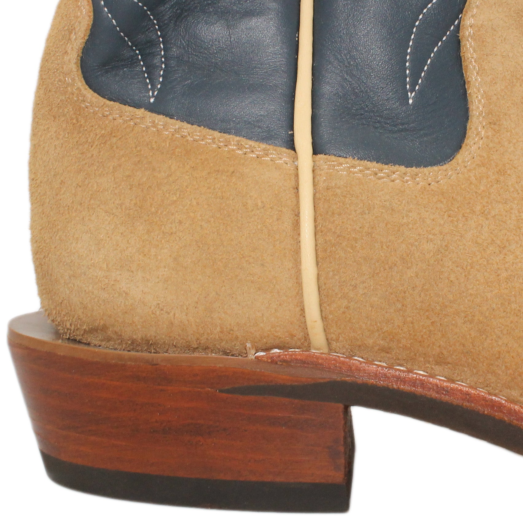 14" Blue Upper w/ Beck Classic Stitching
Buckskin Steer Rough Out Vamp
Regular Forties Square Toe
Slightly Tapered Heel