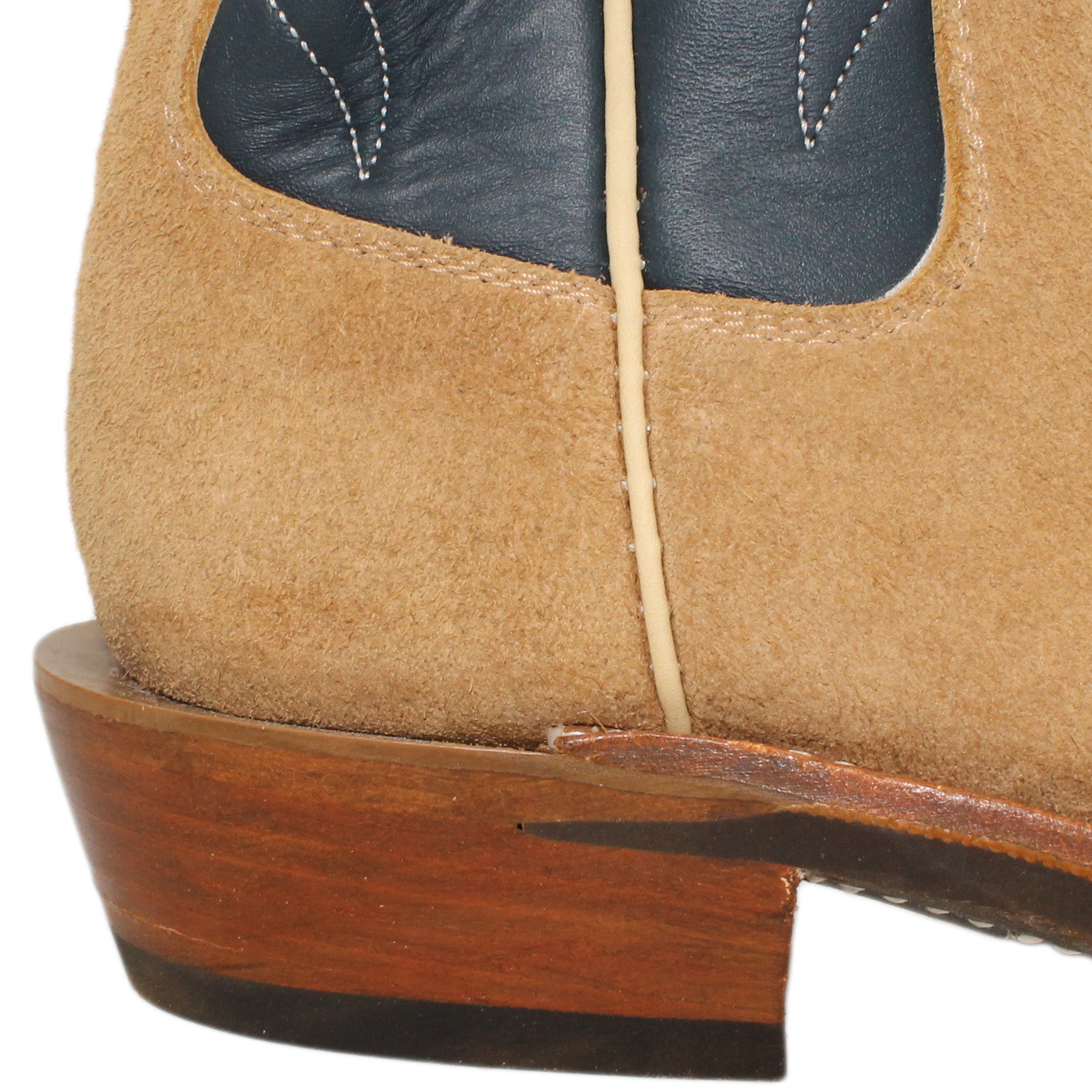 14" Blue Upper w/ Beck Classic Stitching
Buckskin Steer Rough Out Vamp
Regular French Square Toe
Slightly Tapered Heel