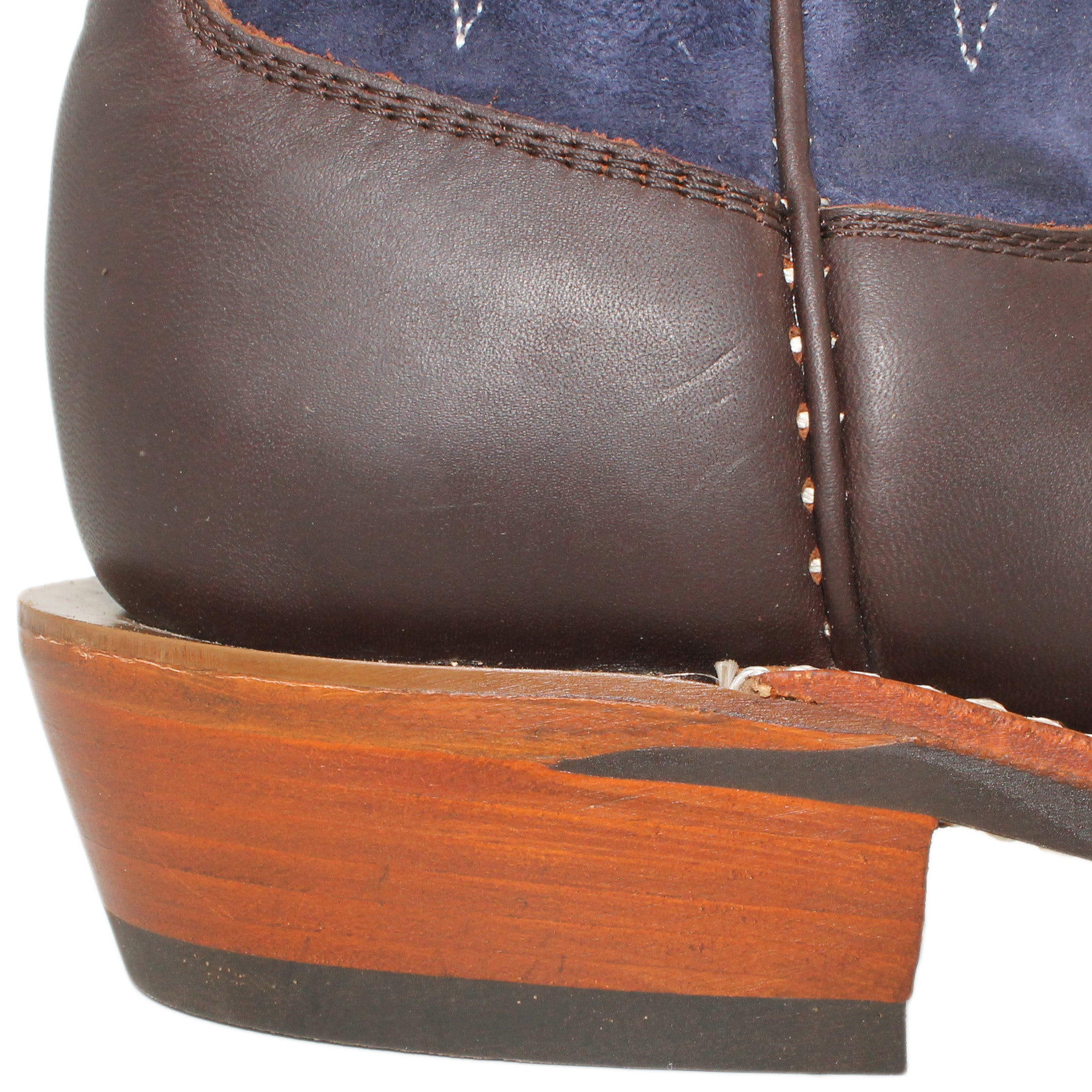 14" Blue Pigskin Upper w/ Beck Classic Stitching
Brown Timberjack Smooth Steer Vamp
Wide French Square Toe
Slightly Tapered Heel