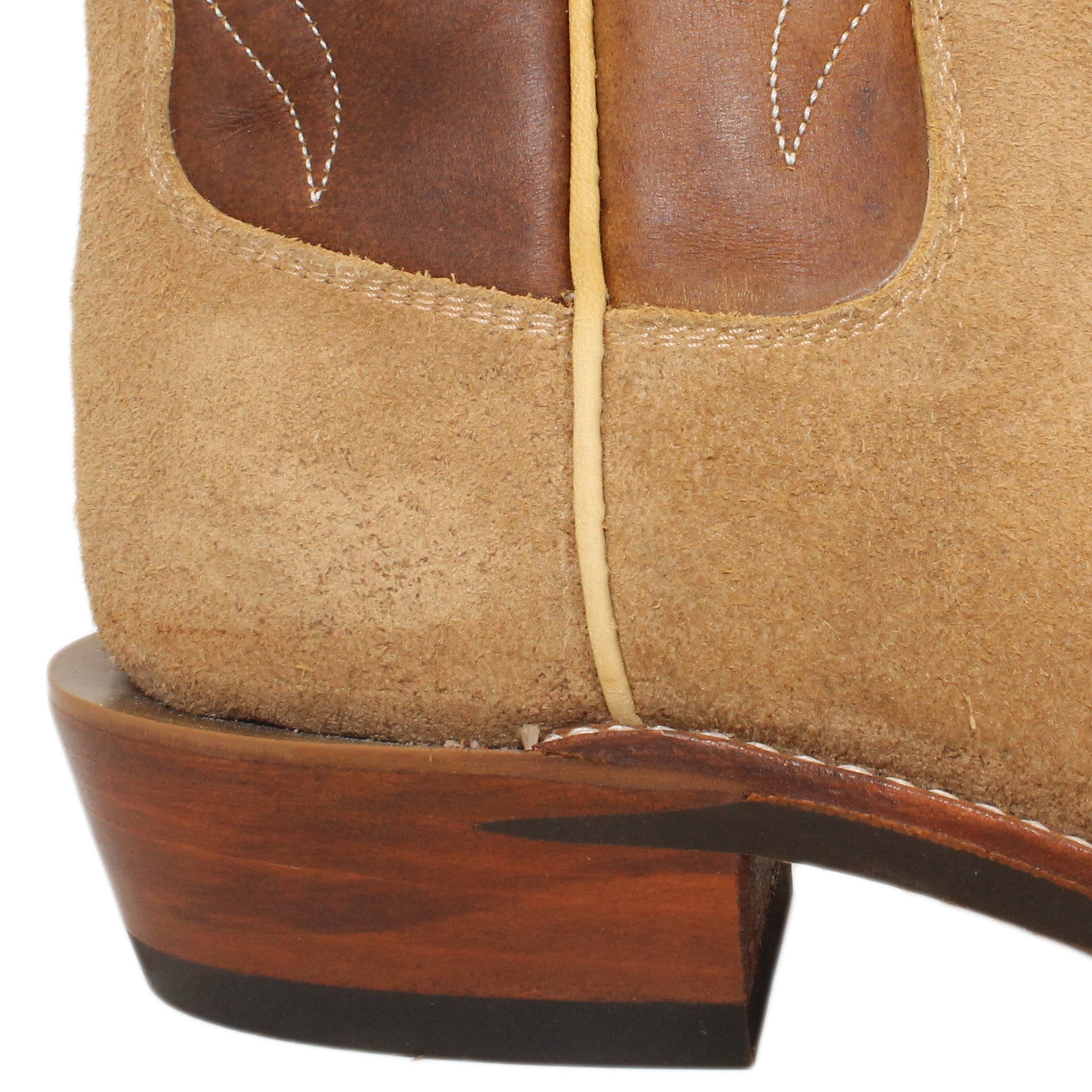 14" Brown Upper w/ Beck Classic Stitching
Buckskin Rough Out Steer Vamp
Wide French Square Toe
Slightly Tapered Heel