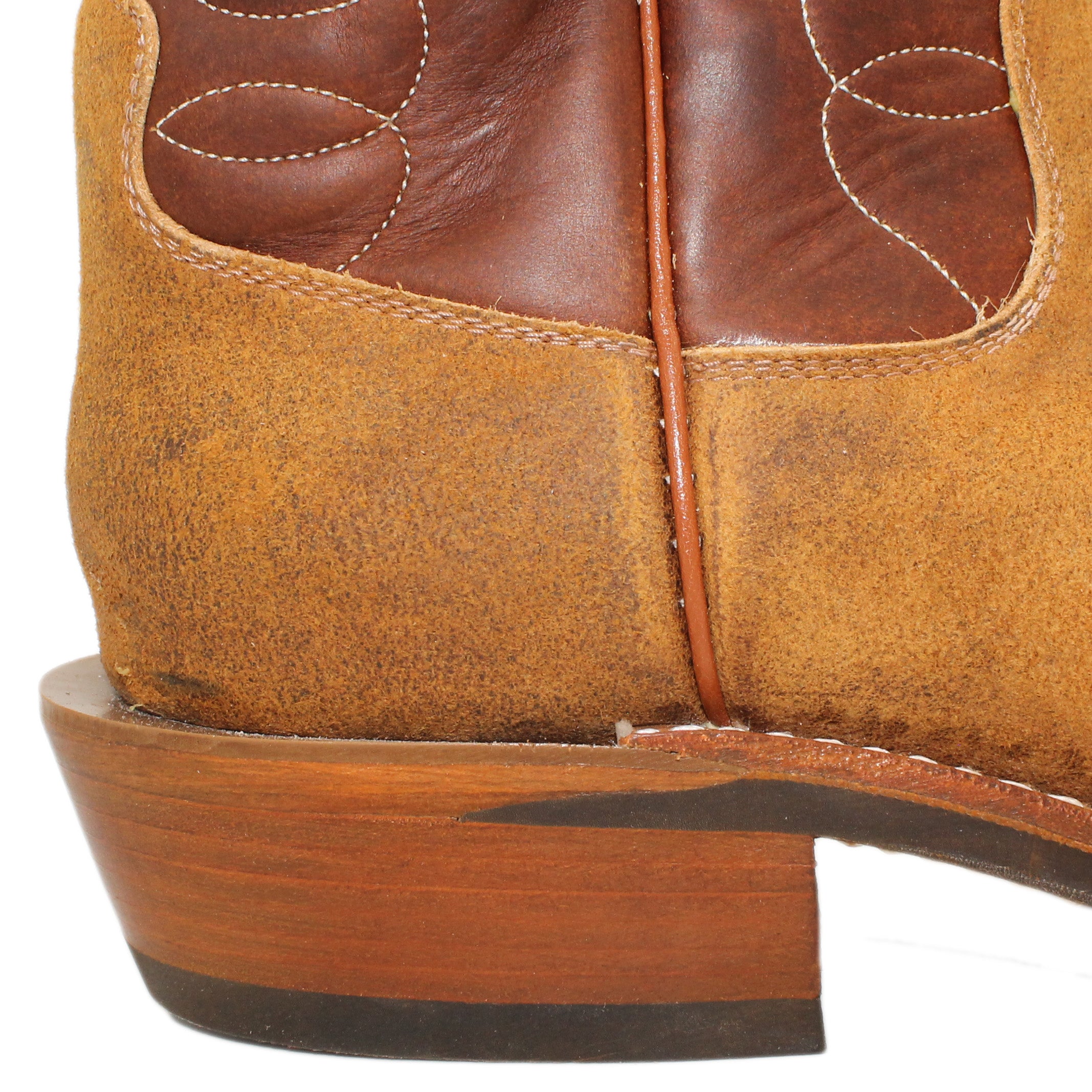 12" Brown upper w/ Loops Stitching
Tibetan Yak Rough Out Vamp
Regular French Square Toe
Slightly Tapered Heel