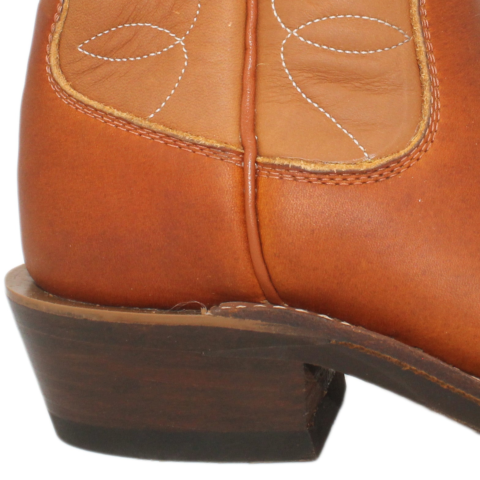 12" Brown Upper w/ Loops Stitching
Tobacco Steer Vamp
Wide French Square Toe
Slightly Tapered Heel