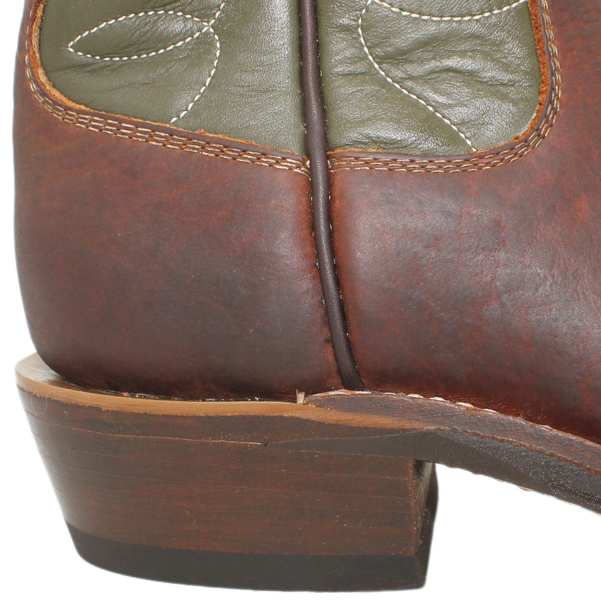 12" Forest Upper w/ Loops Stitching
Bison Vamp
Wide French Square Toe
Slightly Tapered Heel