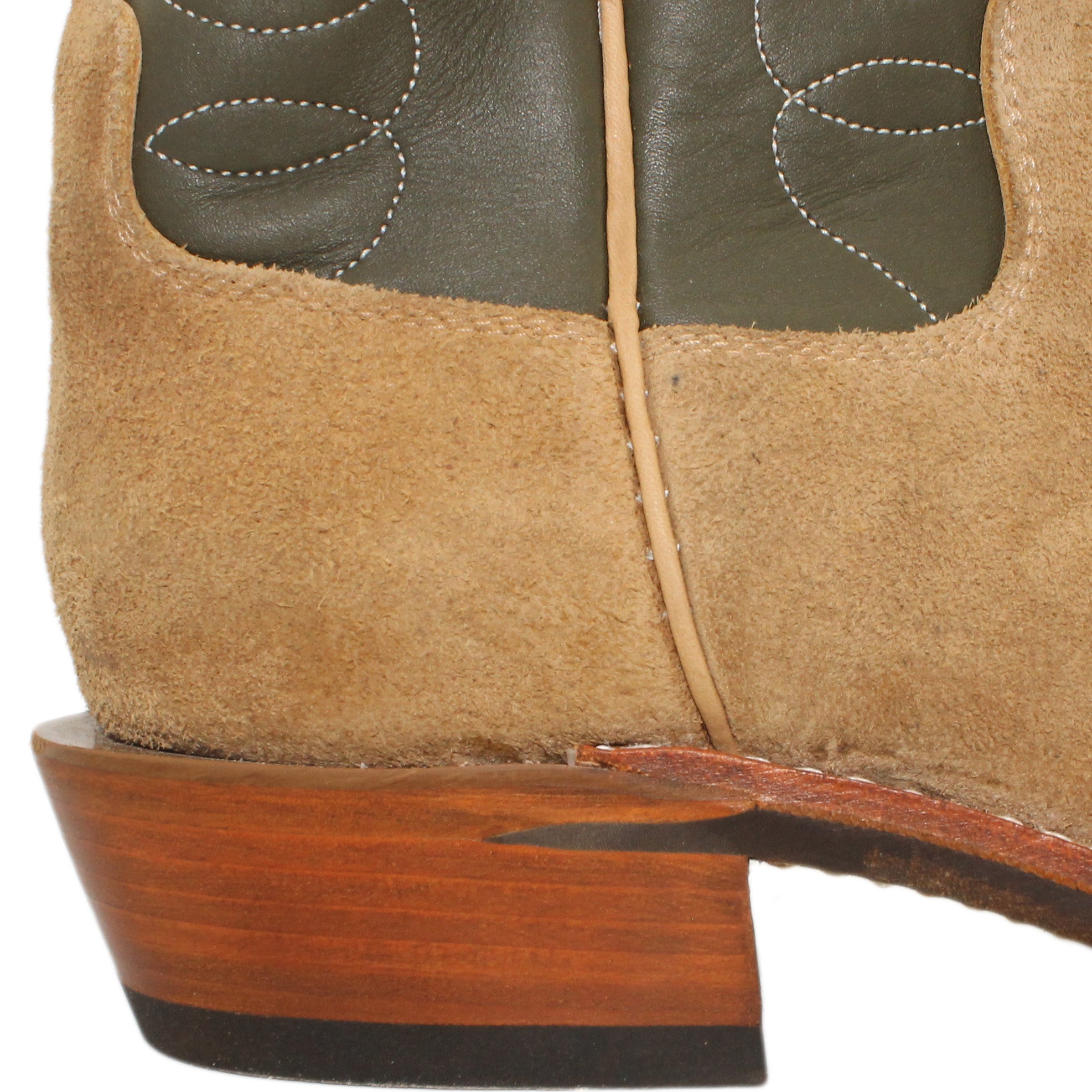 12" Forest Upper w/ Loops Stitching
Buckskin Steer Vamp
Regular Forties Square Toe
Slightly Tapered Heel