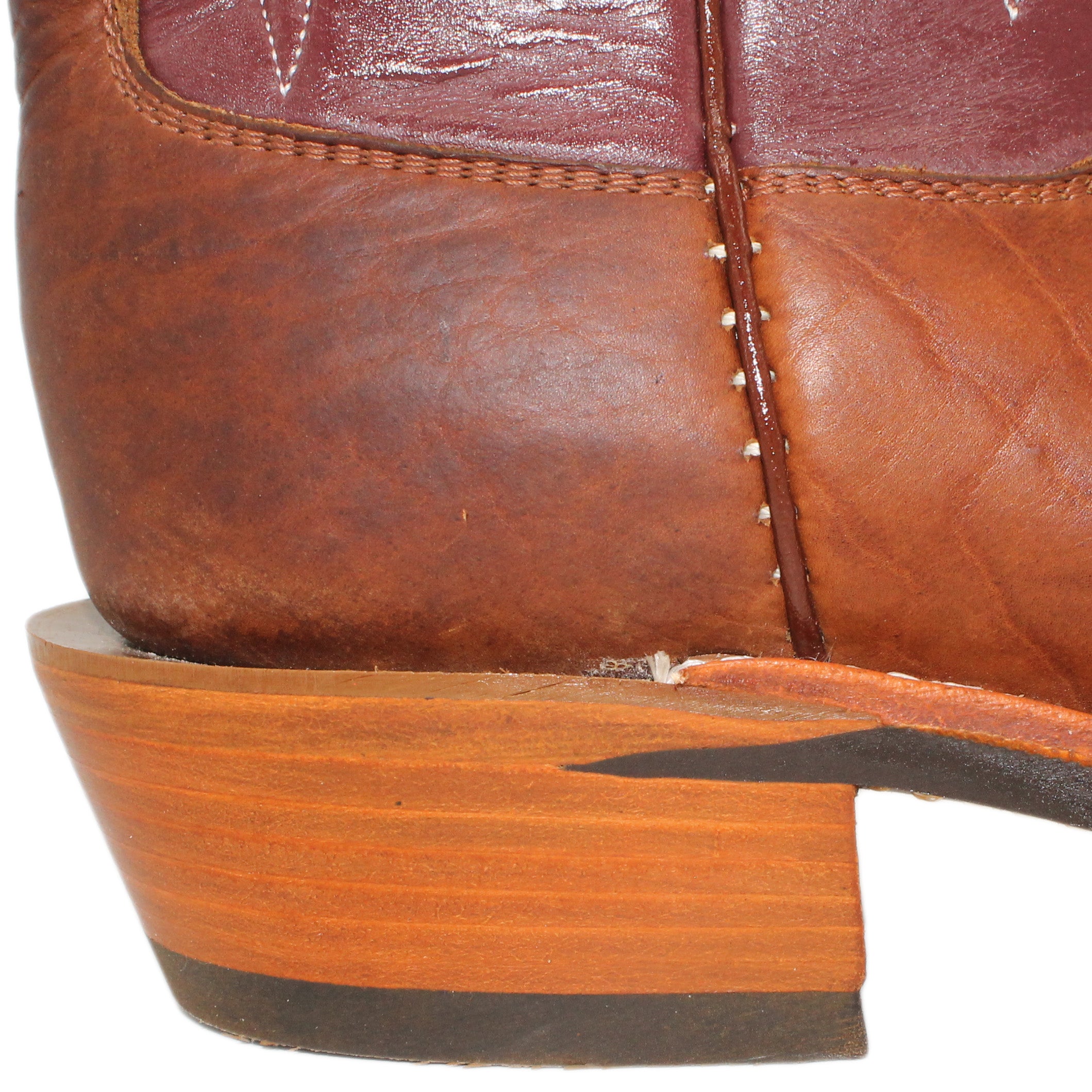 14" Wine upper w/ Beck Classic Stitching
Bison Vamp
Regular Forties Square Toe
Slightly Tapered Heel