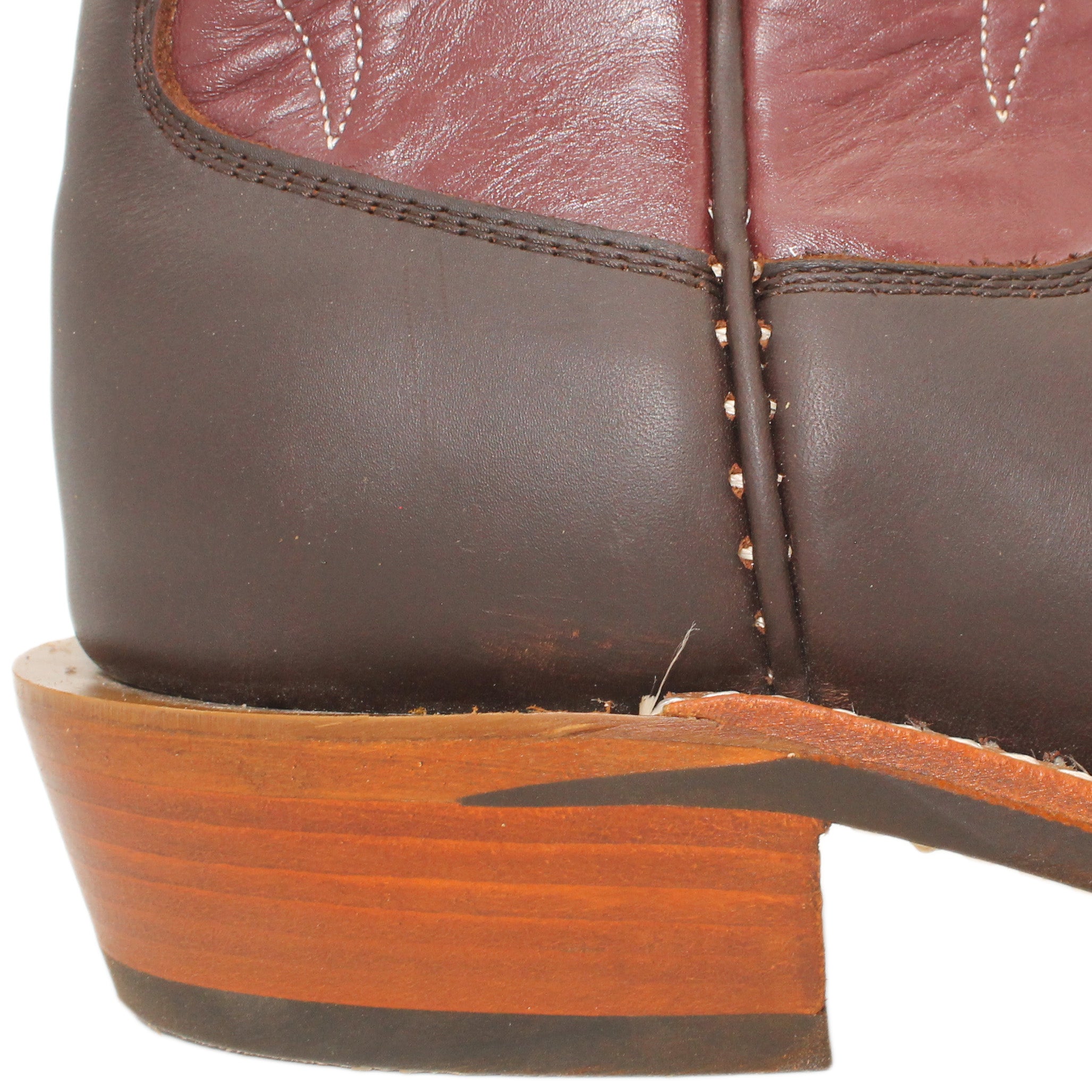 14" Wine Upper w/ Beck Classic Stitching
Brown Timberjack Steer Vamp
Regular French Square Toe
Slightly Tapered Heel