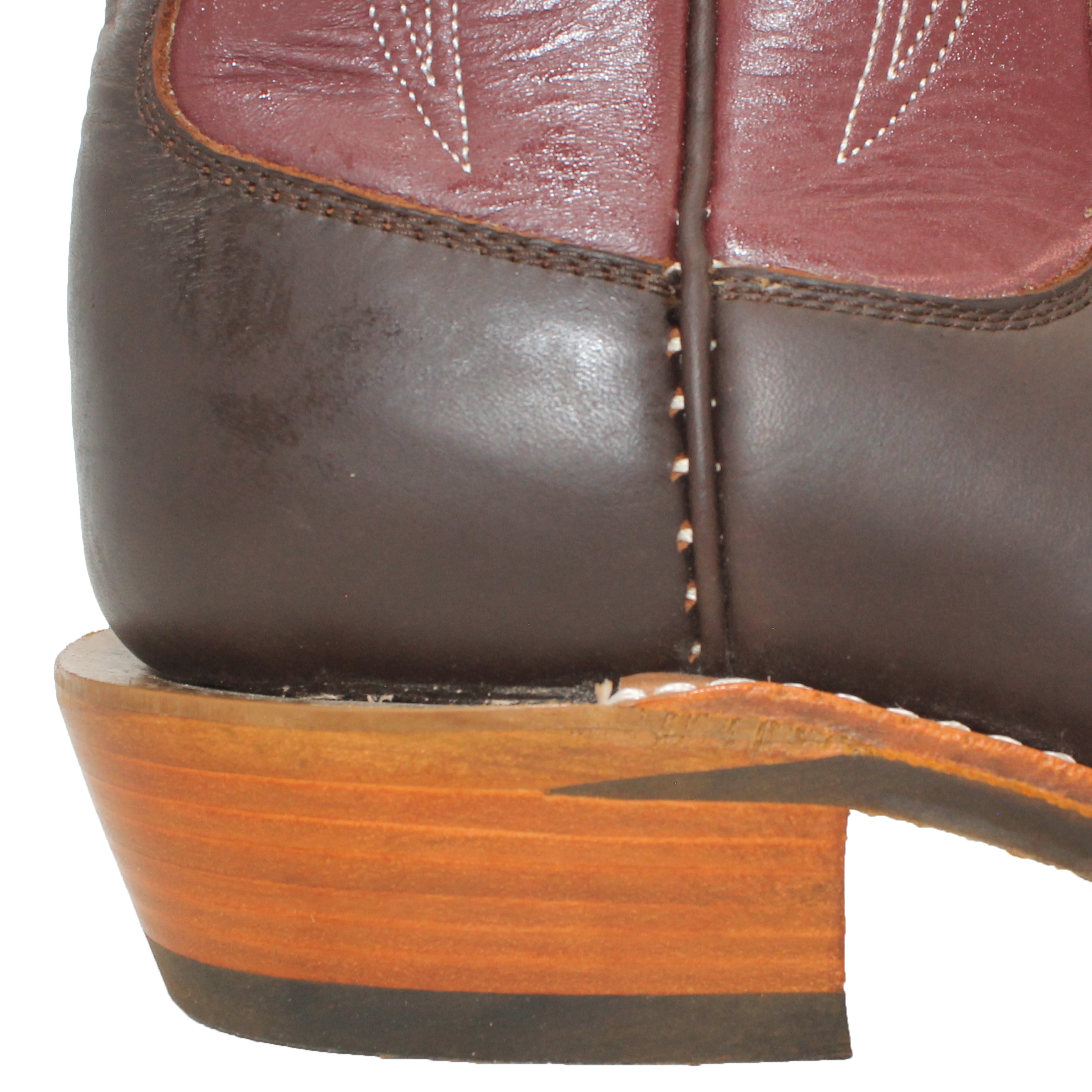 16" Wine Upper w/ Tulip Stitching
Brown Timberjack Steer Vamp
Wide French Square Toe
Slightly Tapered Heel