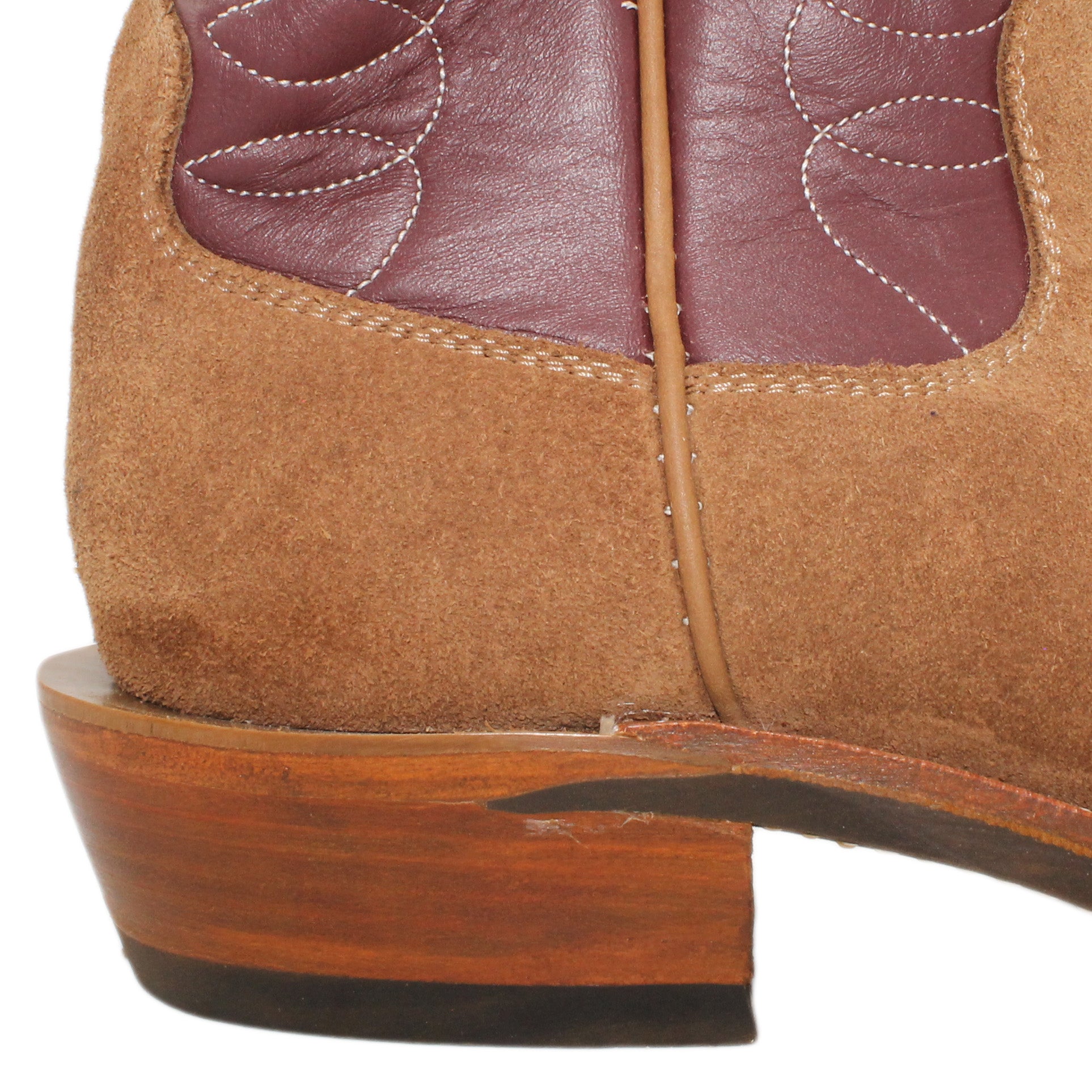 12" Wine Upper w/ Loops Stitching
Saddle Timberjack Rough Out Steer Vamp
Regular French Square Toe
Slightly Tapered Heel