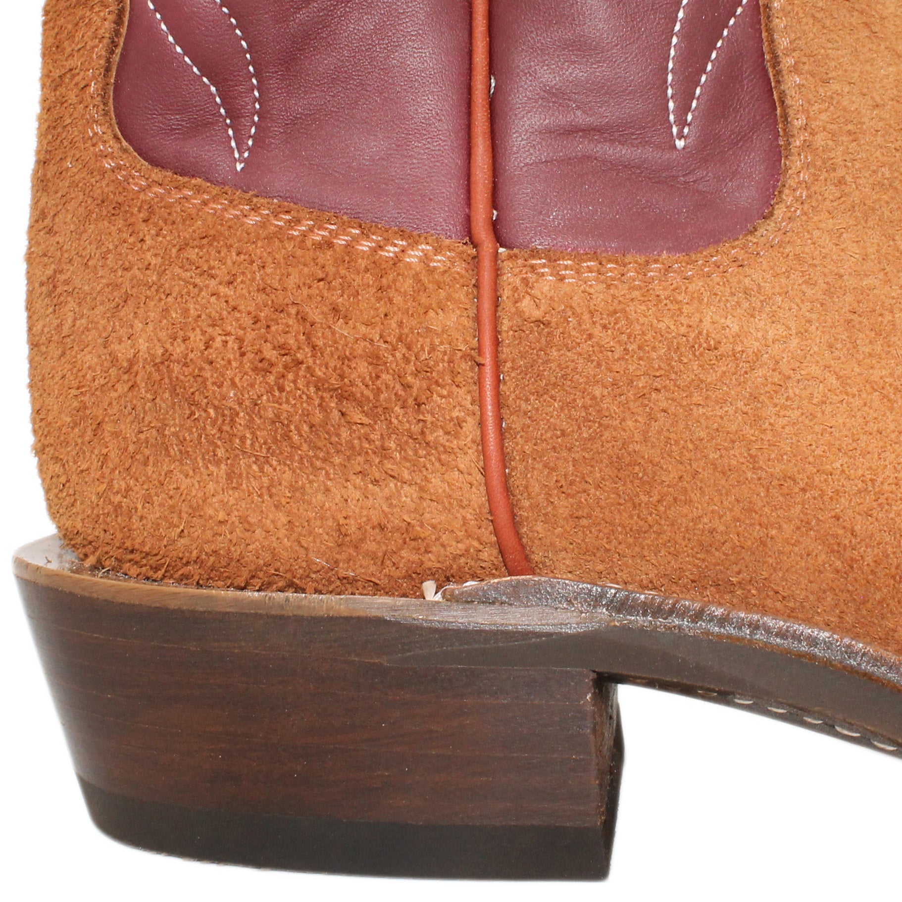 14" Wine Uppers w/ Beck Classic Stitching
Tan Timberjack Rough Out Steer Vamp
Regular Forties Square Toe
Slightly Tapered Heel
