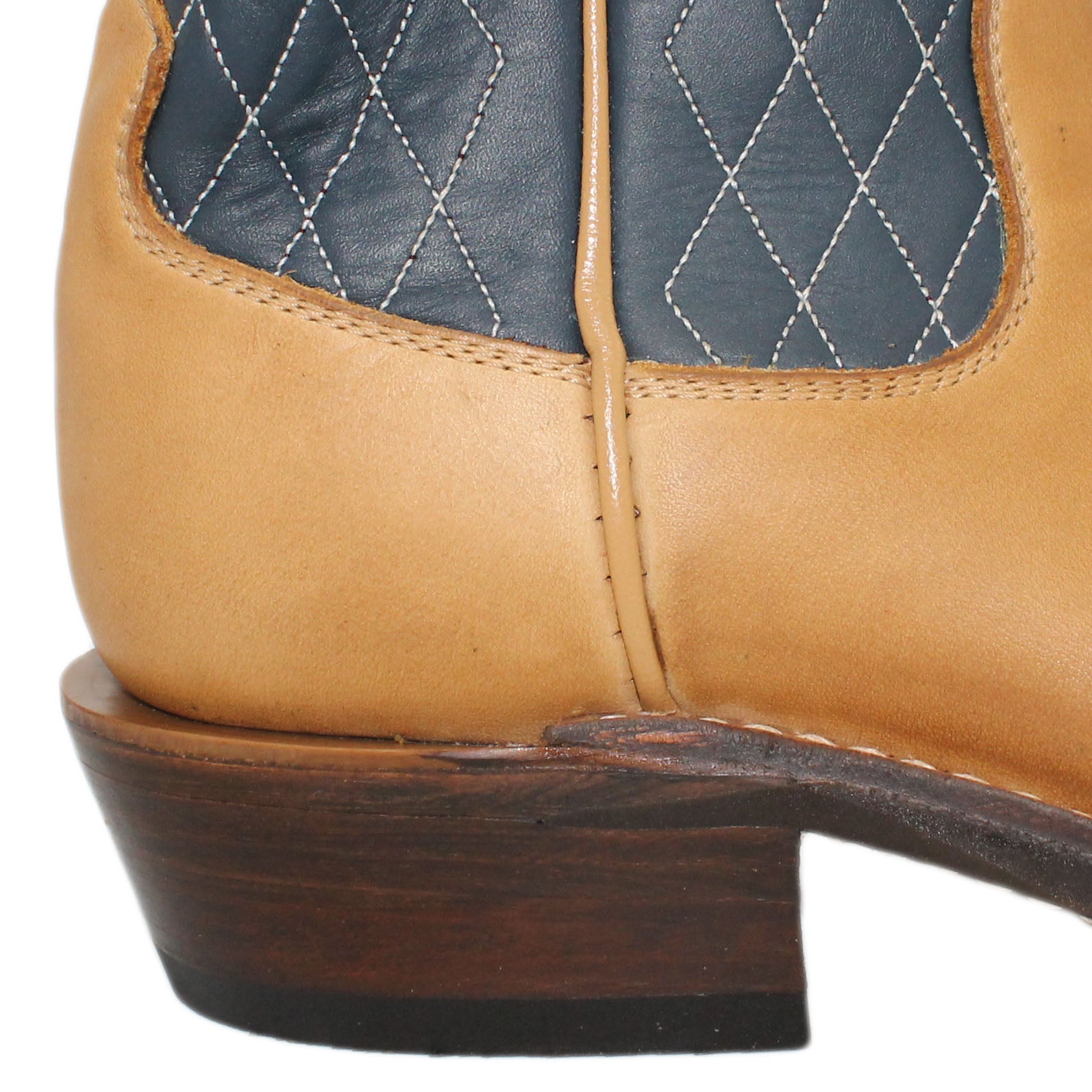 14" Blue upper w/ Diamond Stitching
Buckskin Steer Vamp
Wide French Square Toe
Slightly Tapered Heel