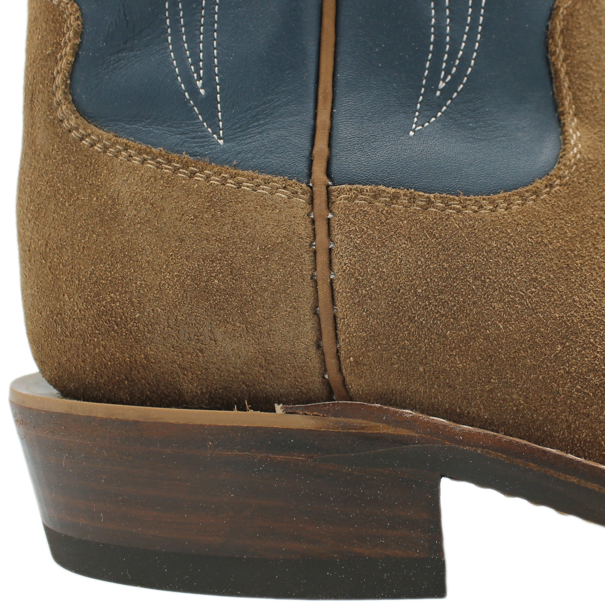 16" Blue Upper w/ Tulip Stitching
Saddle Timberjack Rough Out Steer Vamp
Wide French Square Toe
Slightly Tapered Heel