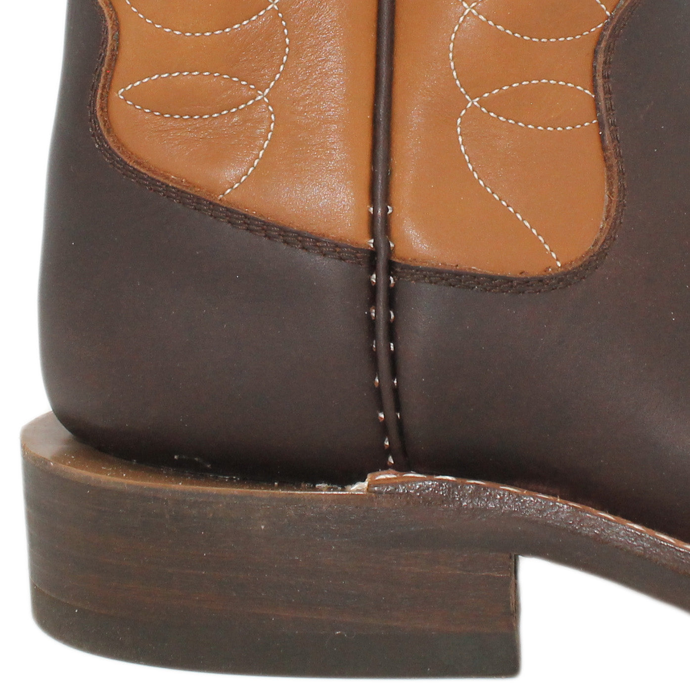 12" Brown Upper w/ Loops Stitching
Brown Timberjack Steer Vamp
Regular Round Toe Toe
Block Heel