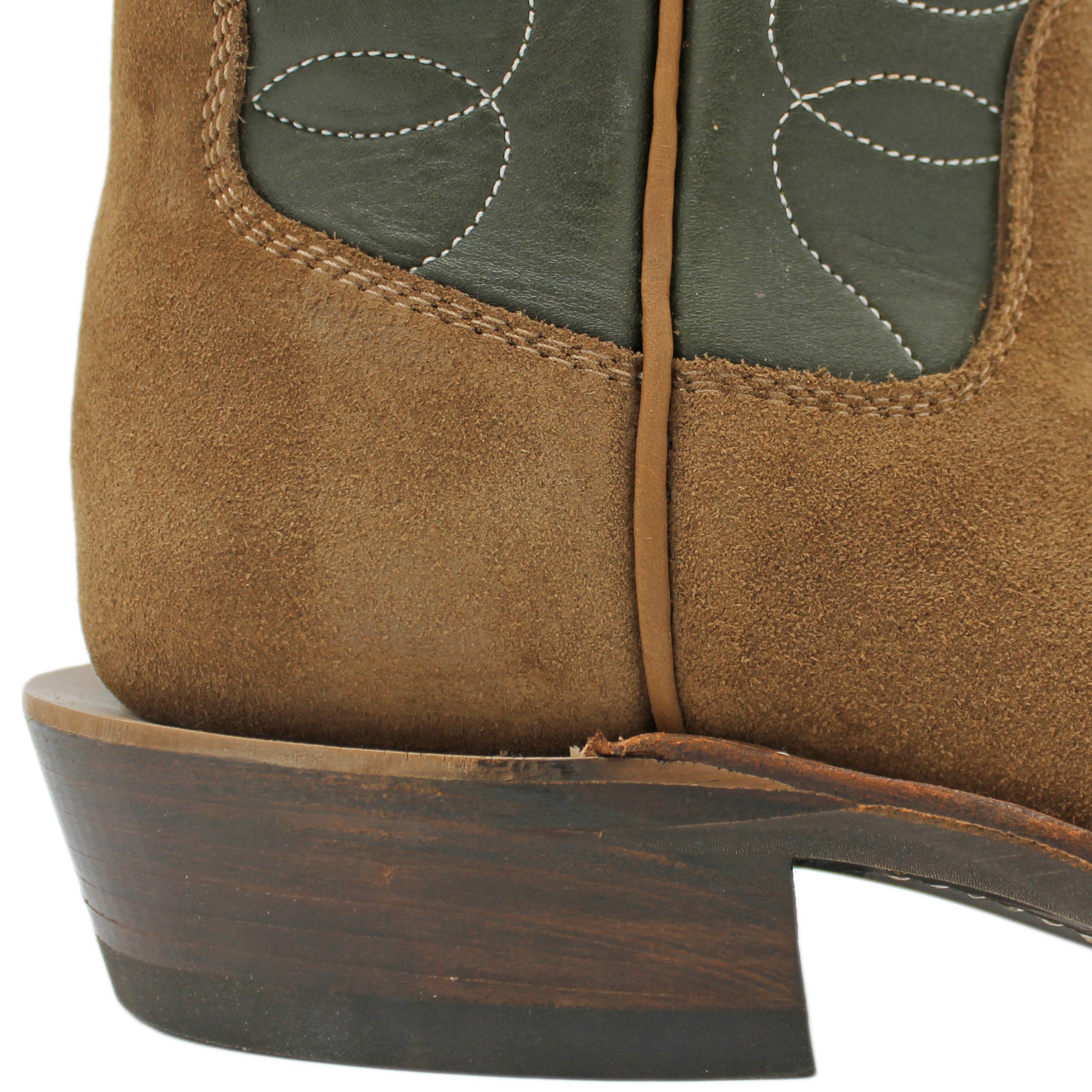 12" Forest Upper w/ Loops Stitching
Saddle Timberjack Rough Out Steer Vamp
Wide French Square Toe
Slightly Tapered Heel