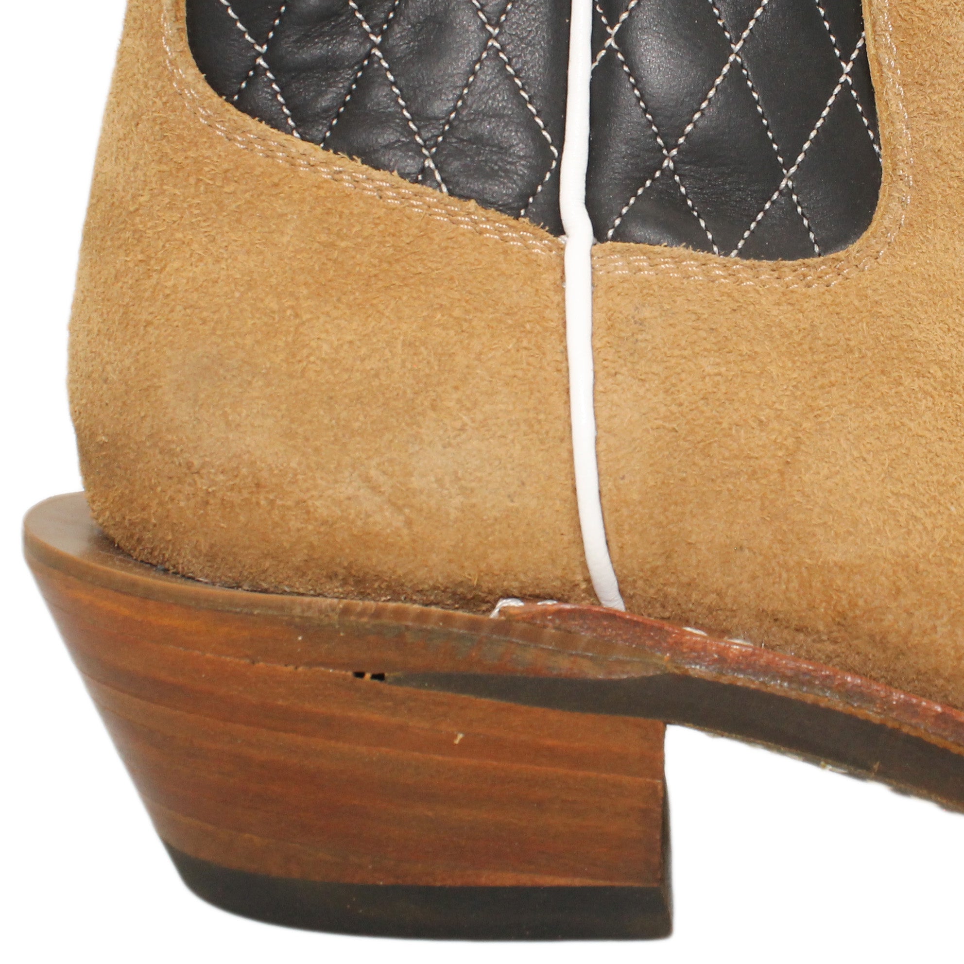 14" Black upper w/ Diamond Stitching

Buckskin Rough Out Steer Vamp

Regular French Square Toe

Underslung Heel