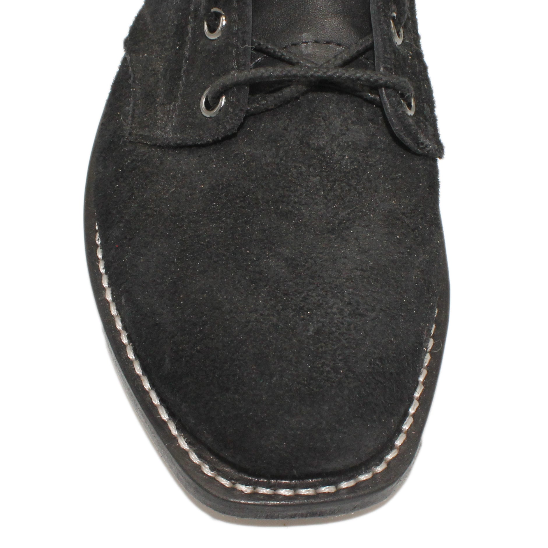 8" Lace-Up

Black Rough Out Steer

Regular French Square Toe

Slightly Tapered Heel