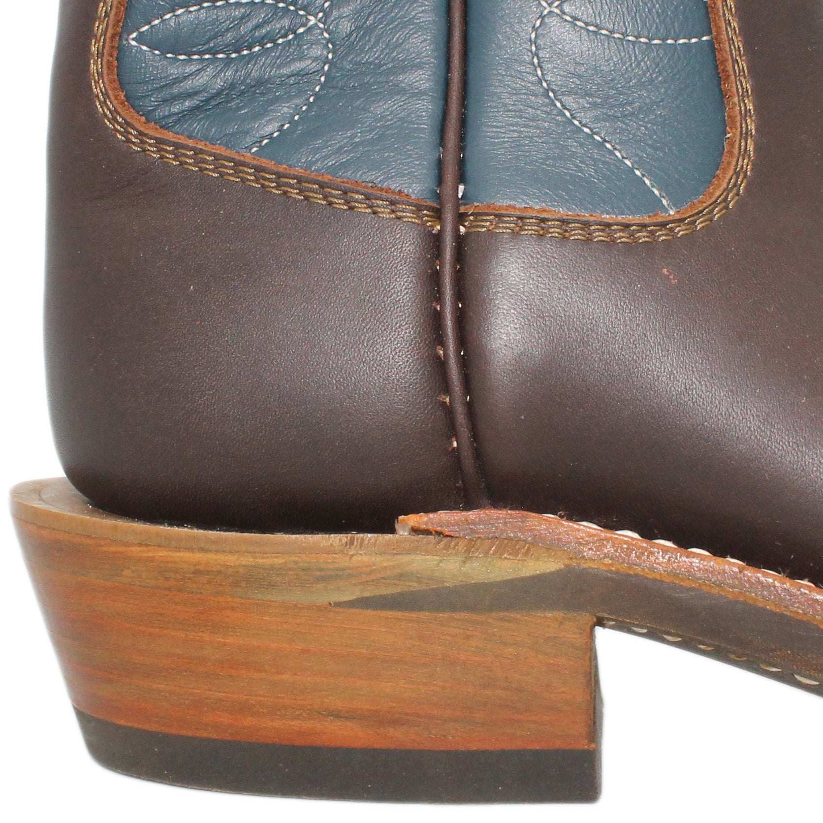 12" Blue Upper w/ Loops Stitching

Brown Timberjack Steer Vamp

Round Toe

Slightly Tapered Heel