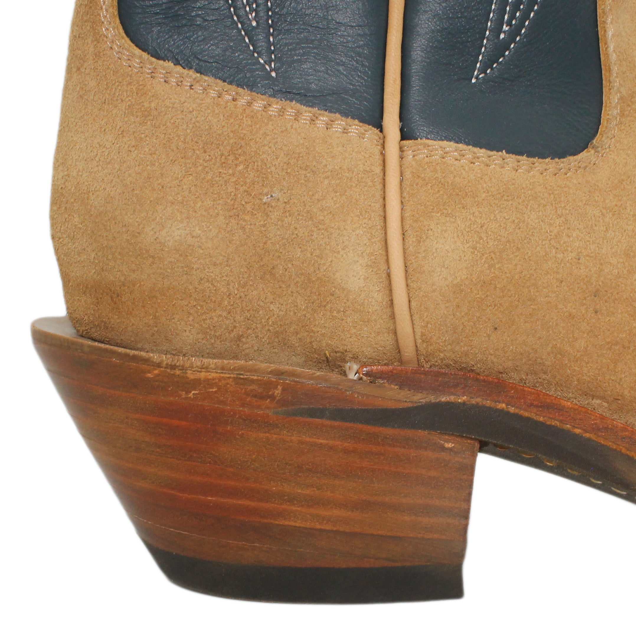 16" Blue Uppers w/ Tulip Stitching

Buckskin Rough Out Steer Vamp

Regular French Square Toe

Extreme Underslung Heel