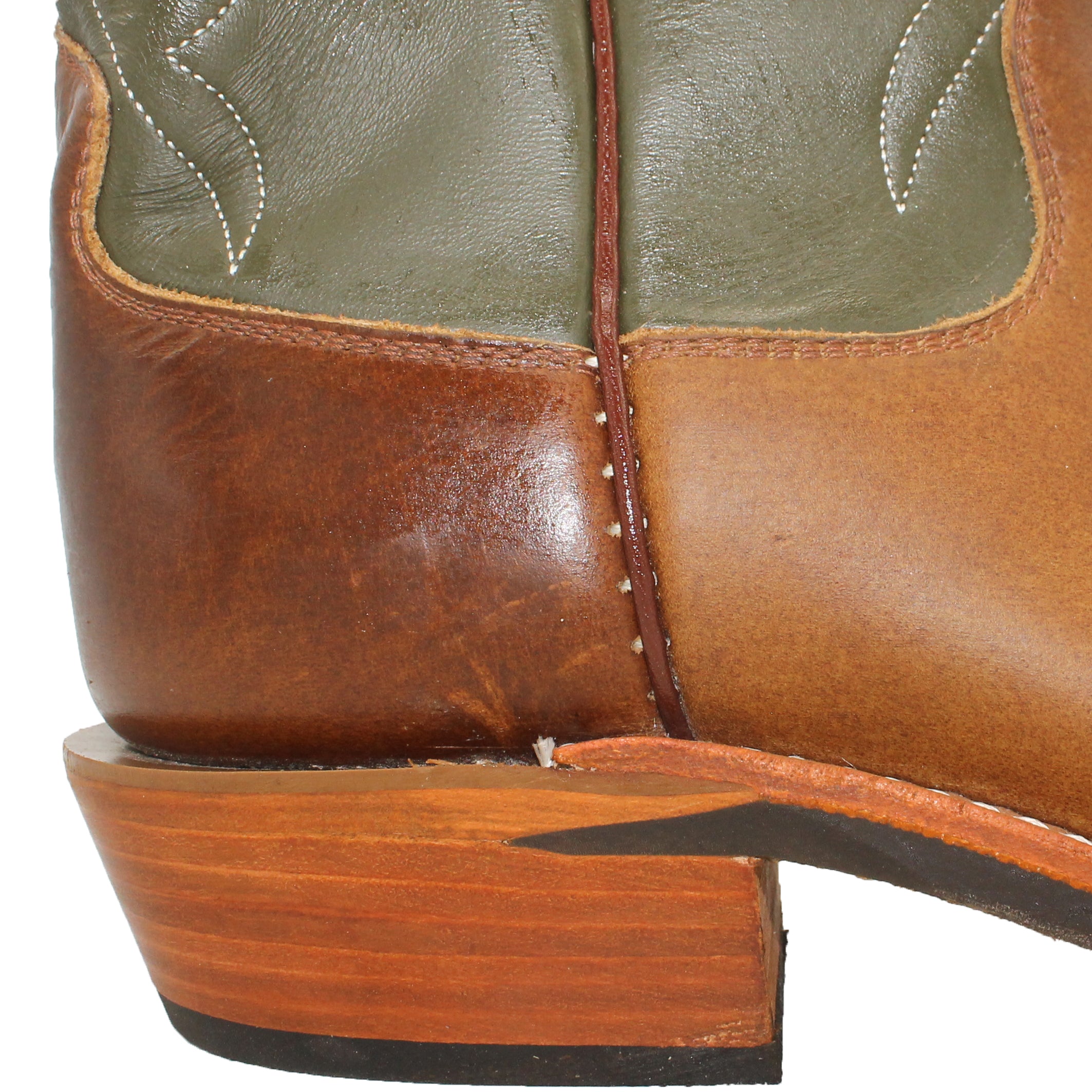 14" Forest Upper w/ Beck Classic Stitching

Oil Tan Brown Steer Vamp

Wide French Square Toe

Slightly Tapered Heel