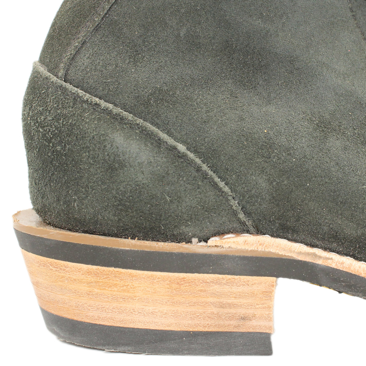 6" Lace-Up

Black Rough Out Steer

Munson Toe

Slightly Tapered Heel