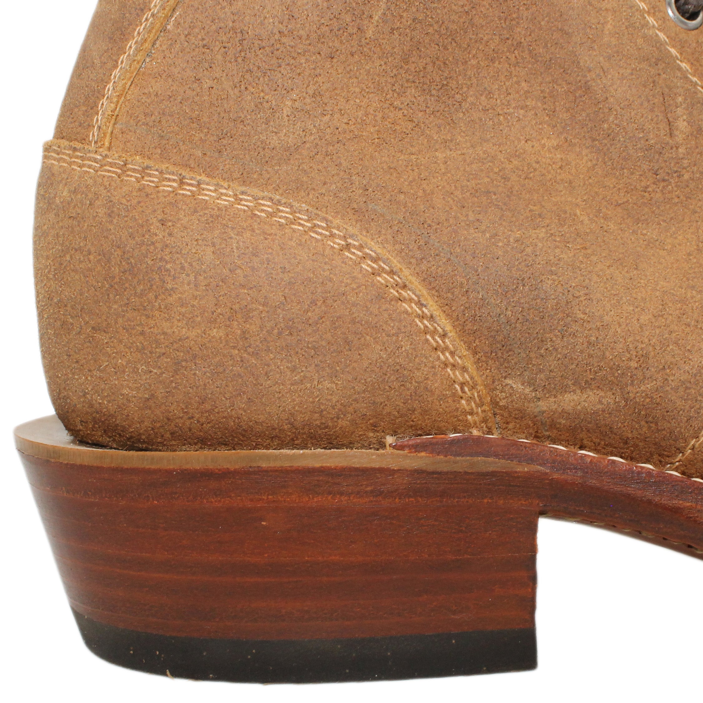 8" Lace-Up

Waxed Steer

Wide French Square Toe

Slightly Tapered Heel

Leather Sole
