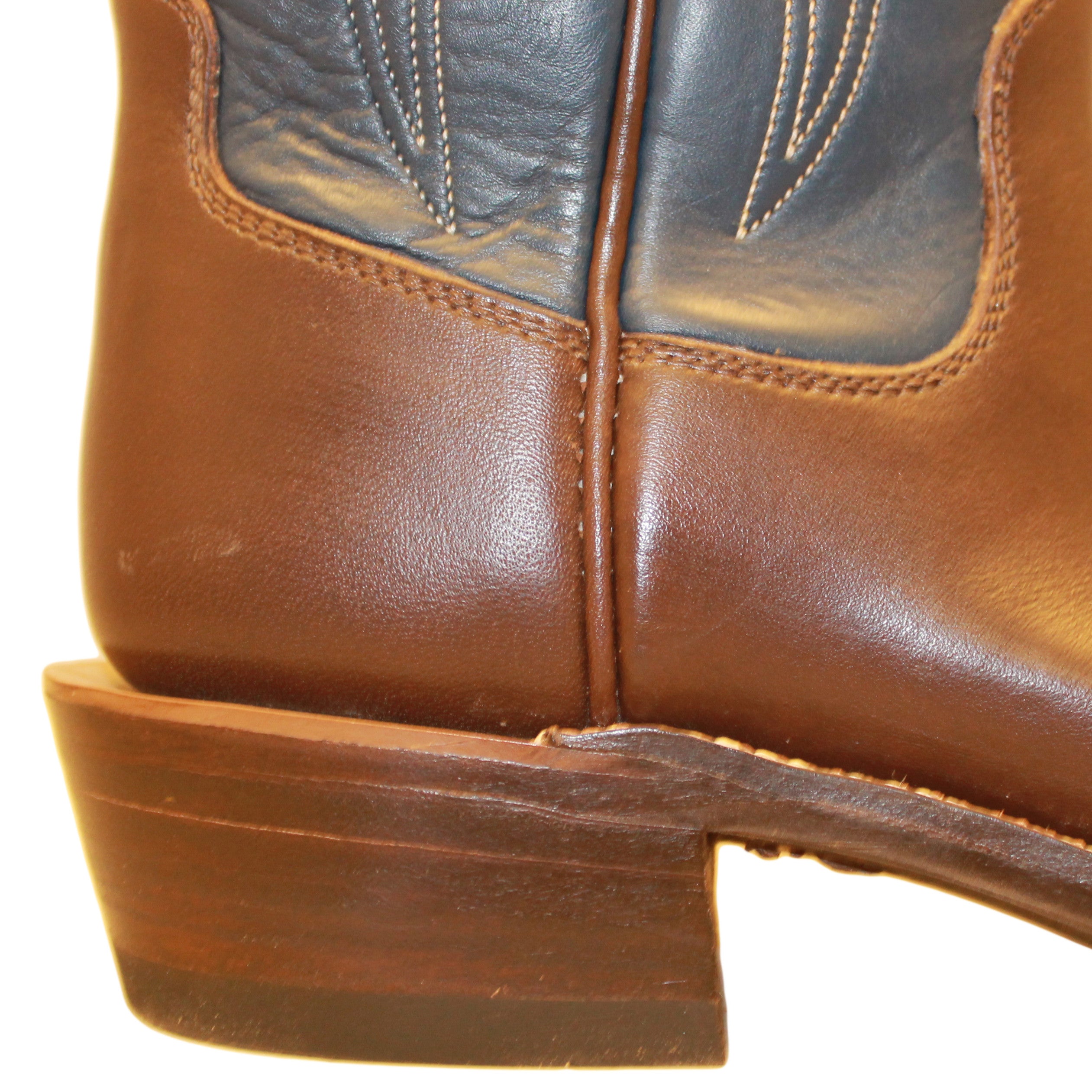 BLUE_BROWN_ROUND_SLIGHTLY heel