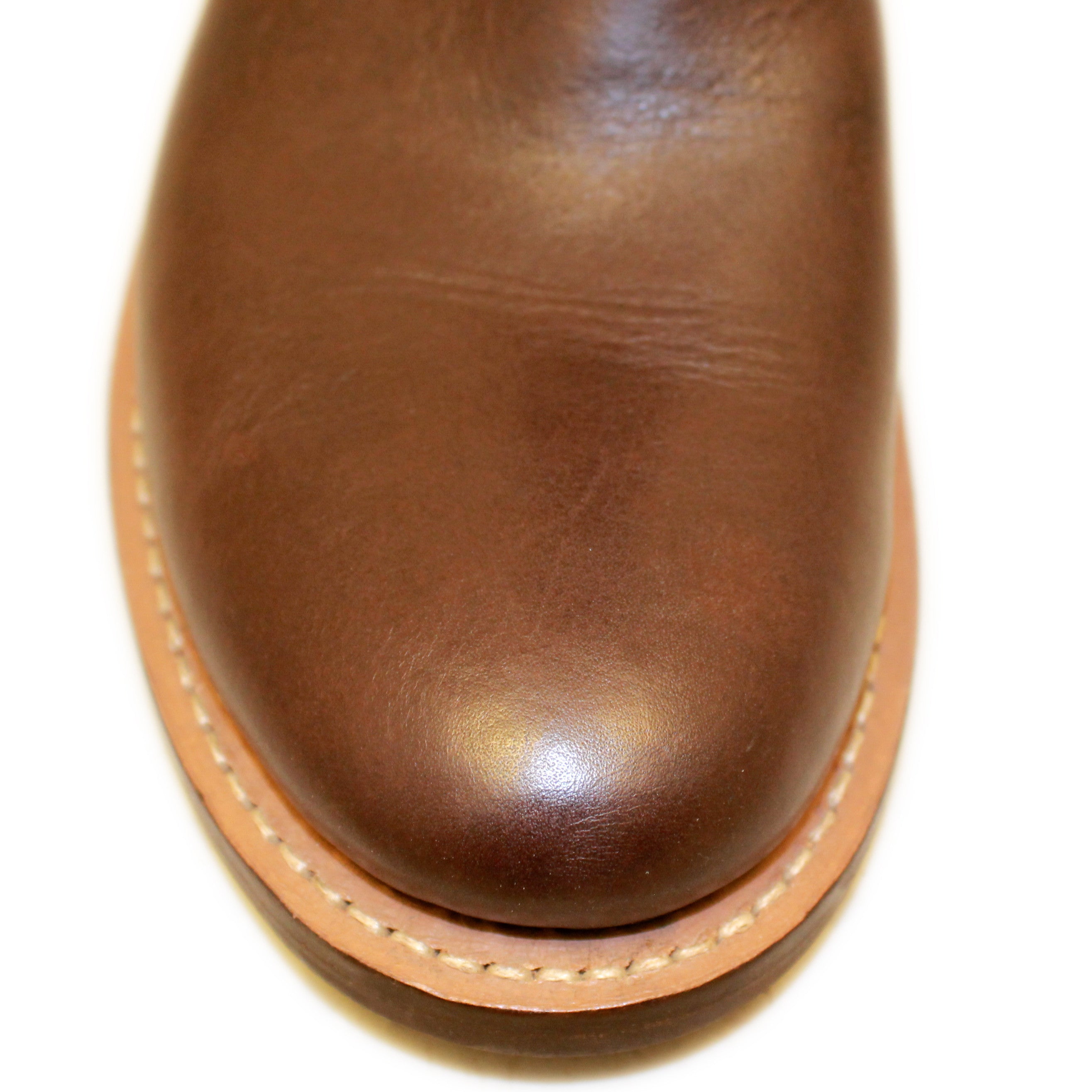 BLUE_BROWN_ROUND_SLIGHTLY toe