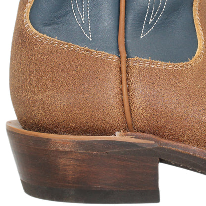 16" Blue Upper w/ Tulip Stitching

Waxed Steer Vamp

Regular French Square Toe

Slightly Tapered