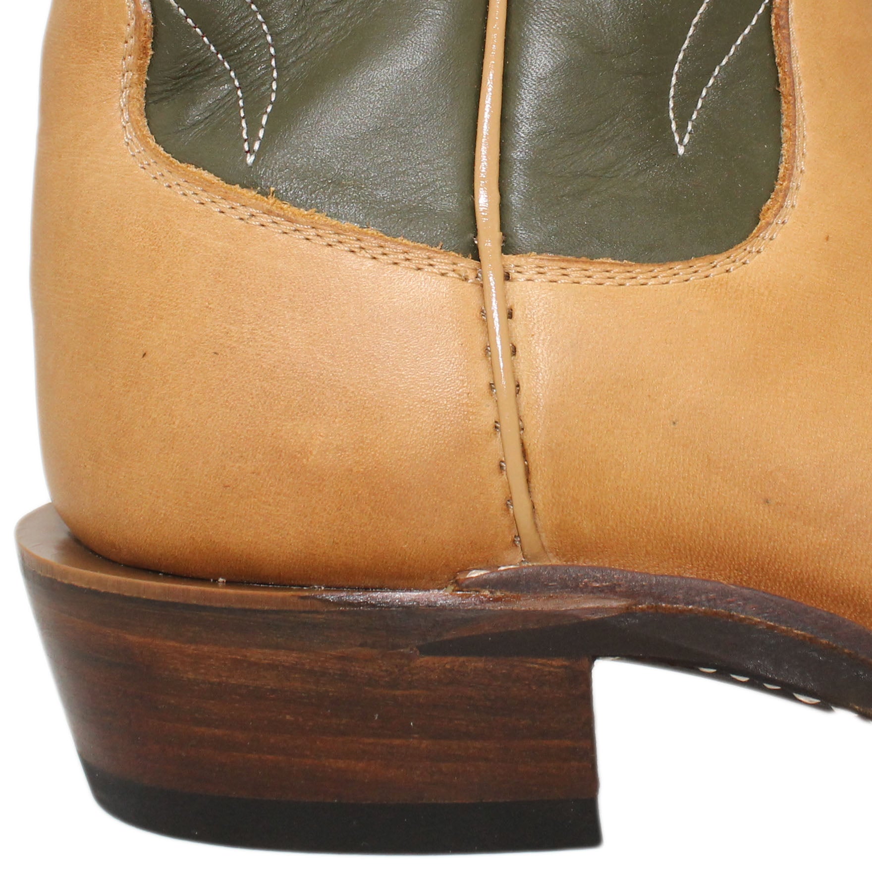 14" Forest upper w/ Beck Classic Stitching

Buckskin Steer Vamp

Wide French Square Toe

Slightly Tapered Heel